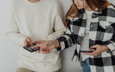 How Doomscrolling Can Fuel Anxiety and Fear in Adolescents